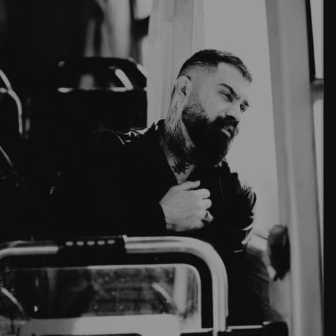 دانلود آهنگ فرهاد جهانگیری چه میشه